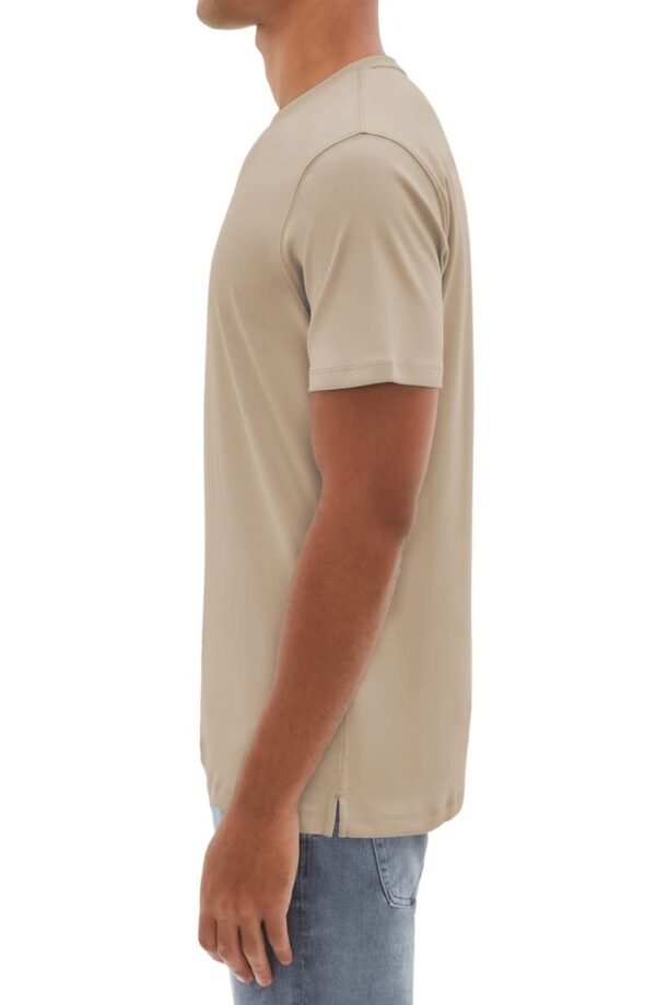 Robert Barakett - Georgia Crewneck T-Shirt - Image 38