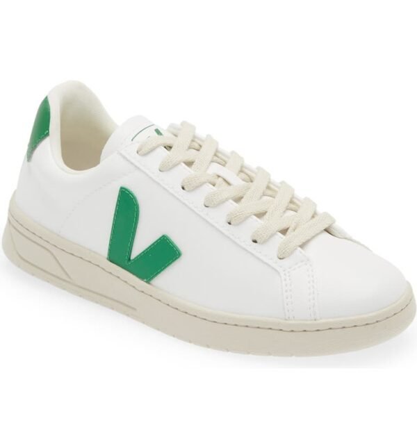 Veja - Urca Sneaker (Women)