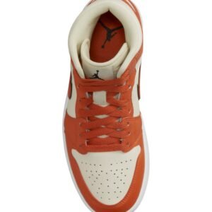 Jordan – Air Jordan 1 Mid SE Basketball Sneaker