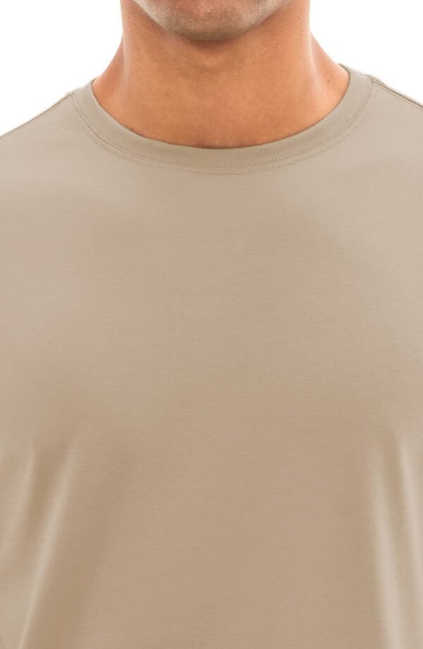 Robert Barakett - Georgia Crewneck T-Shirt - Image 39