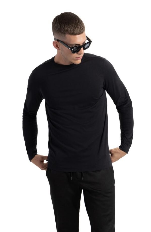 SOFT CLOTH - Malibu Crewneck T-Shirt - Image 9