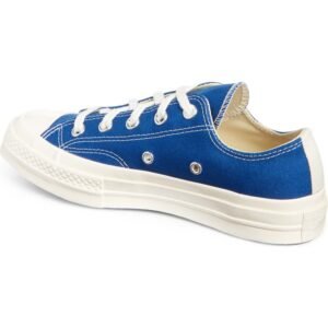 Comme des Garçons PLAY – x Converse Chuck Taylor® Hidden Heart Low Top Sneaker