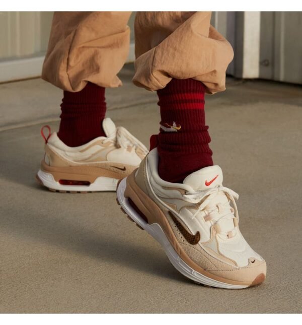 Nike - Air Max Bliss SE Sneaker - Image 3