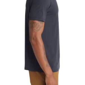 vuori –  Linear T-Shirt