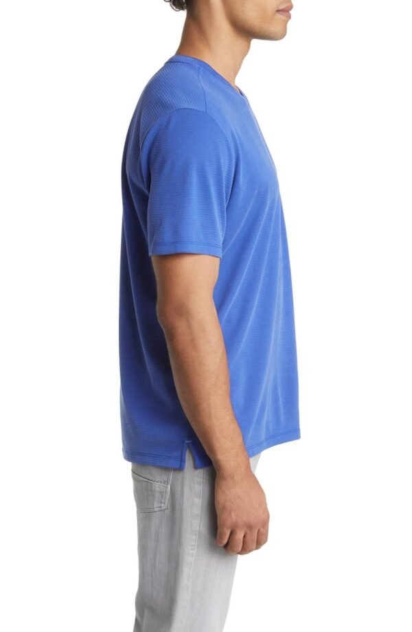 Tommy Bahama - Men's Coastal Crest IslandZone® V-Neck T-Shirt - Image 13