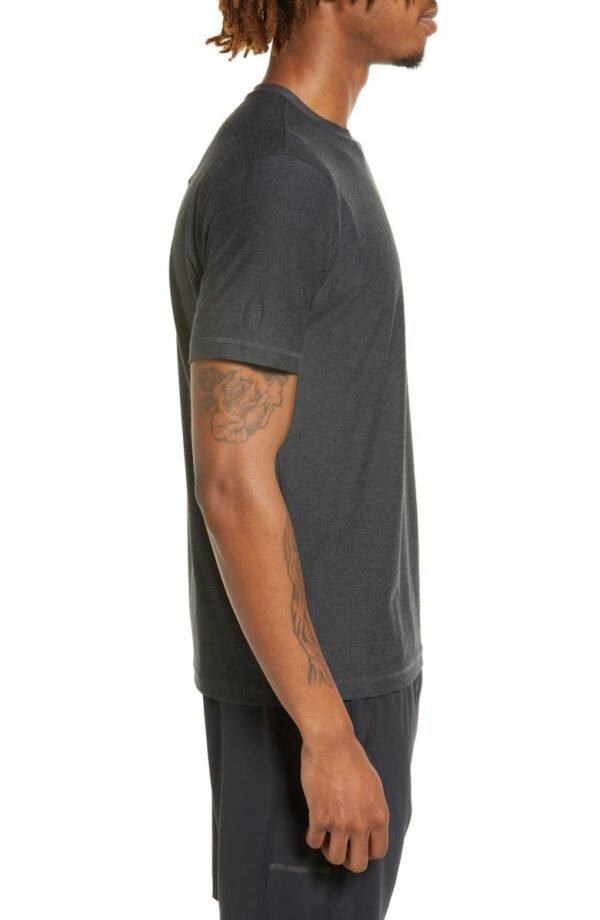 vuori - Strato Slim Fit Crewneck Tech T-Shirt - Image 24