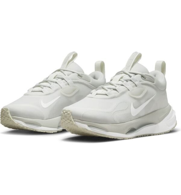 Nike - Spark Sneaker