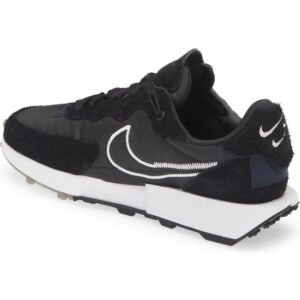 Nike – Fontanka Waffle Sneaker (Women)