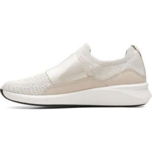 Clarks® – Un Rio Knit Sneaker  (Women)