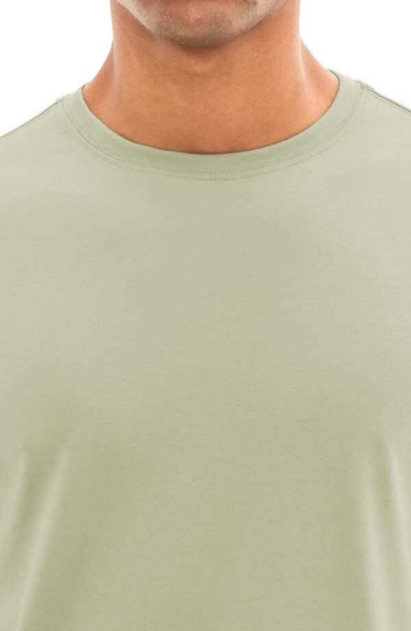 Robert Barakett - Georgia Crewneck T-Shirt - Image 31
