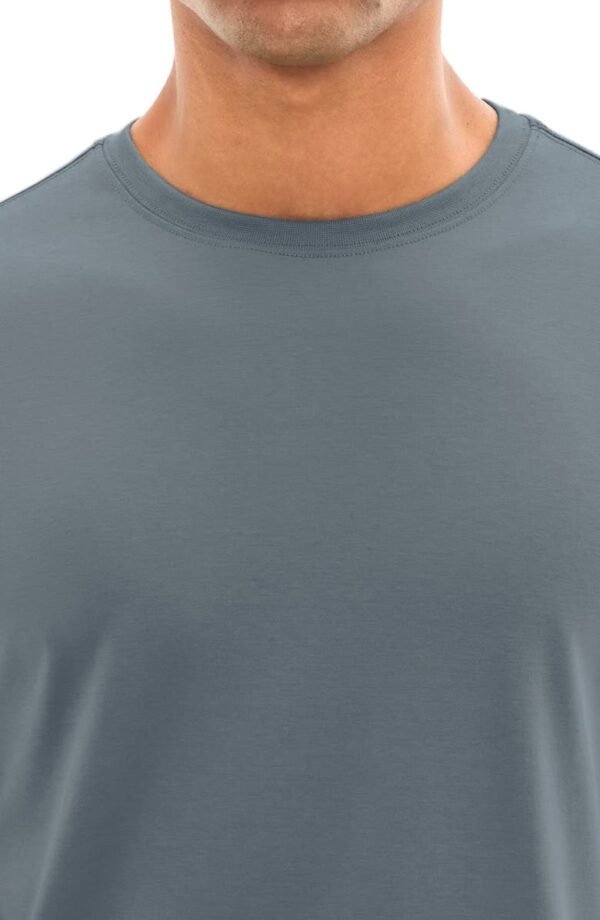 Robert Barakett - Georgia Crewneck T-Shirt - Image 44