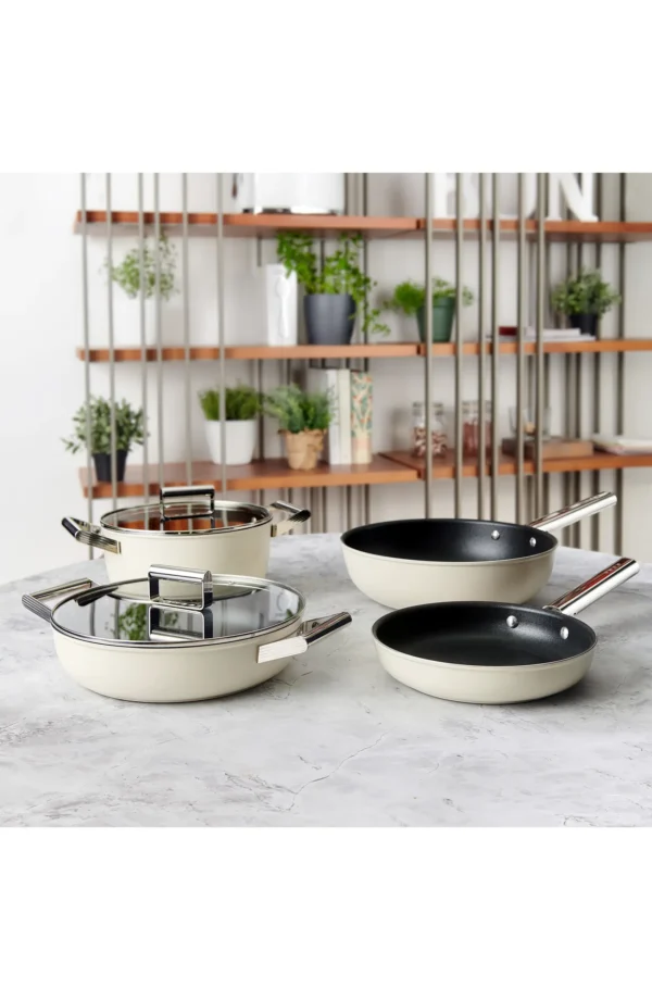 SMEG - '50s Retro Style 11-Inch Pan - Image 3