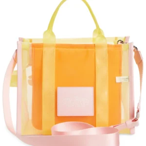 MARC JACOBS – The Medium Traveler Mesh Tote