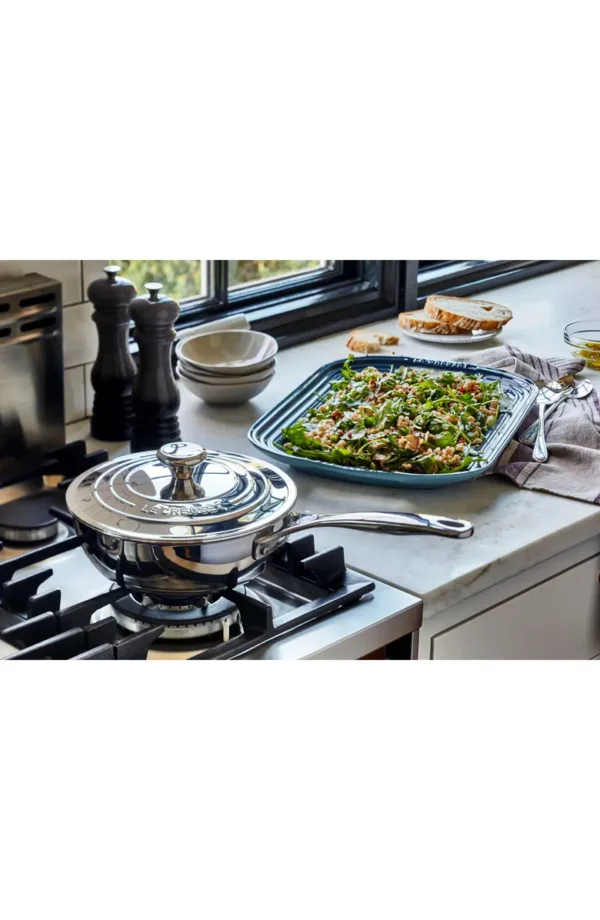 LE CREUSET - 2-Quart Stainless Steel Saucier Pan with Lid - Image 5