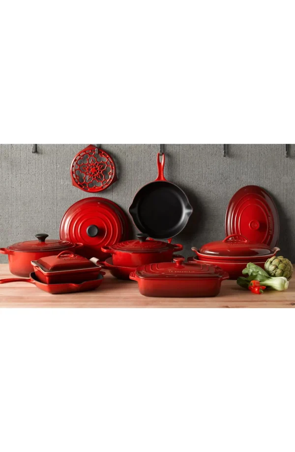 LE CREUSET - Signature 3 3/4 Quart Enameled Cast Iron Braiser - Image 2