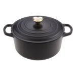 LE CREUSET – 3.5-Quart Signature Cast Iron Round Dutch Oven