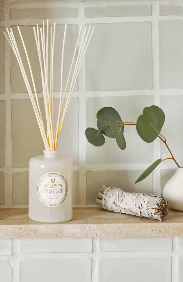 VOLUSPA - Eucalyptus & White Sage Reed Diffuser - Image 6