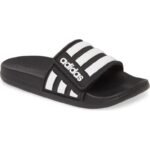 adidas  – Adilette Comfort Slide Sandal (Toddler, Little Kid & Big Kid)