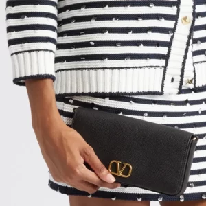 Valentino Garavani – VLOGO Signature Leather Crossbody Pouch Bag