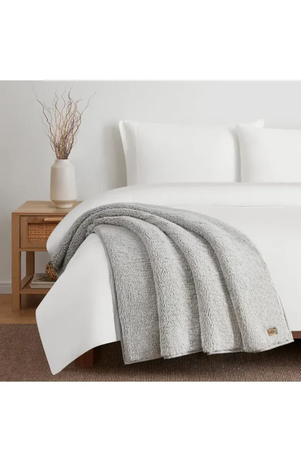 UGG® - Blake Throw Blanket - Image 2